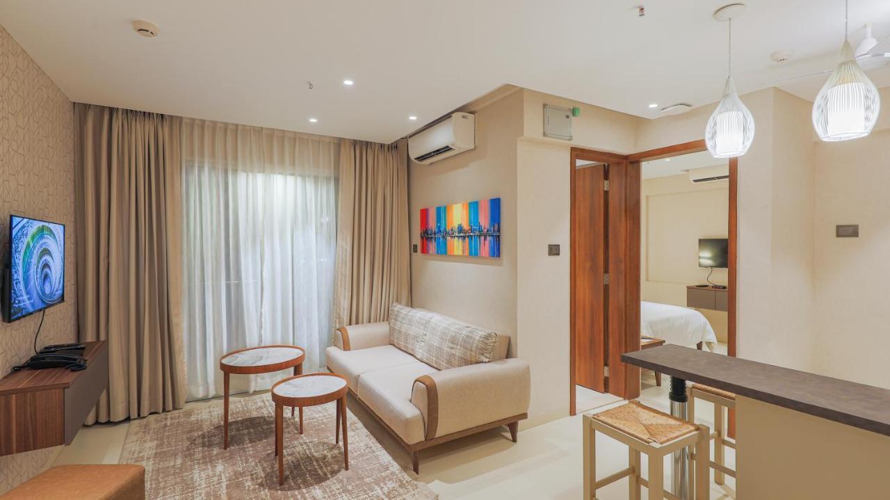 Ar Suites Jewels Royale - Koregaon Park Nx Pune Exterior photo
